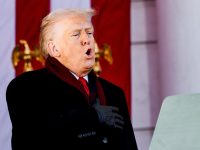 Trump da a Ucrania una semana para aceptar plan que le obliga a ceder territorio a Rusia