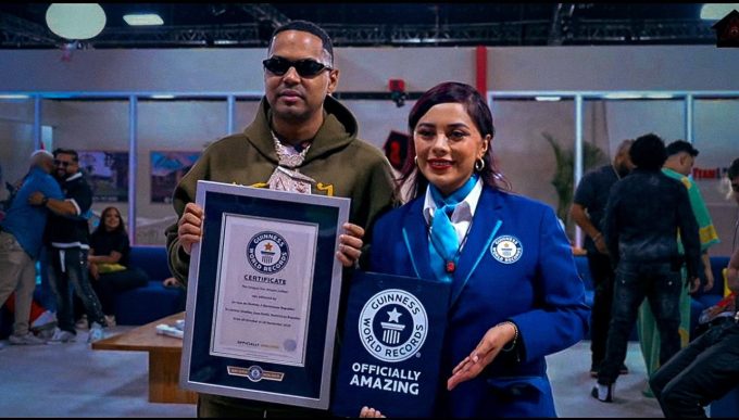 Adjudicadora de Guinness destaca el rol del equipo técnico y de producción de La Casa de Alofoke