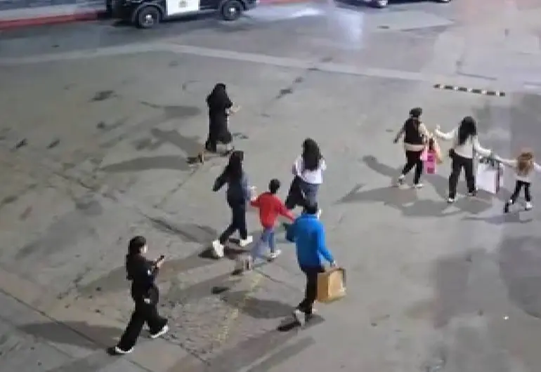 Dos heridos en un tiroteo en un centro comercial de California durante el Black Friday