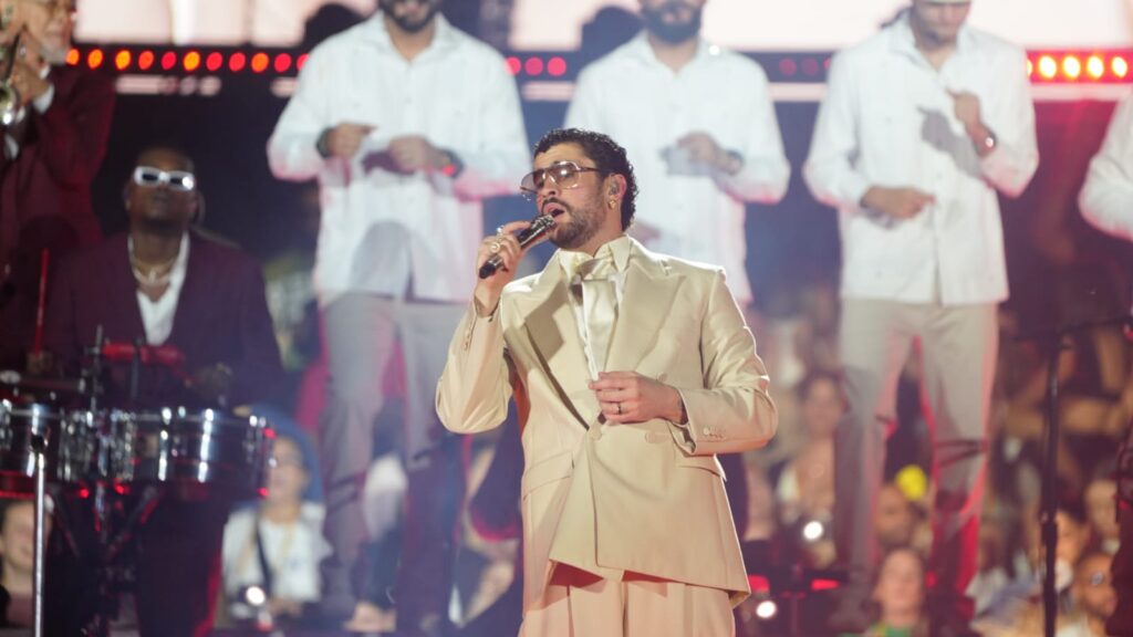 Bad Bunny comienza su gira mundial en RD: “Gracias por darme la energía que necesitaba” | 1 | Bad Bunny comienza su gira mundial en RD: “Gracias por darme la energía que necesitaba” - Noticias de hoy en República Dominicana | De Último Minuto