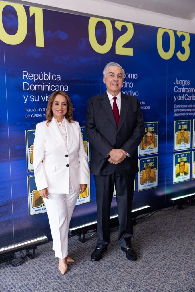 ASONAHORES reconoce a David Collado por los logros del sector turismo en su gestión - Noticias de hoy en República Dominicana | De Último Minuto