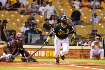 Águilas extienden su dominio y superan a los Toros 13–6 con poderosa ofensiva