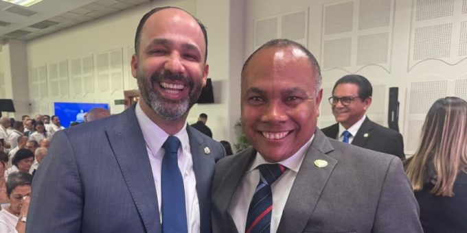 Dr. Rafael Hernández continúa campaña con visita a Santiago y acercamientos al sector médico