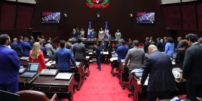 Diputados pedirán al TC más tiempo para cumplir sentencia sobre Ley del Código Procesal Penal