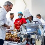 Presidente Abinader comparte almuerzo navideño con miembros de las Fuerzas Armadas