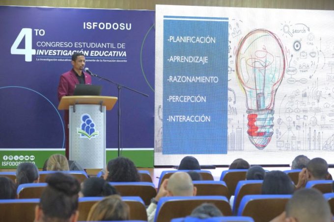 Investigador del ISFODOSU alerta sobre la necesidad de establecer ética para el uso de la IA en el ámbito educativo