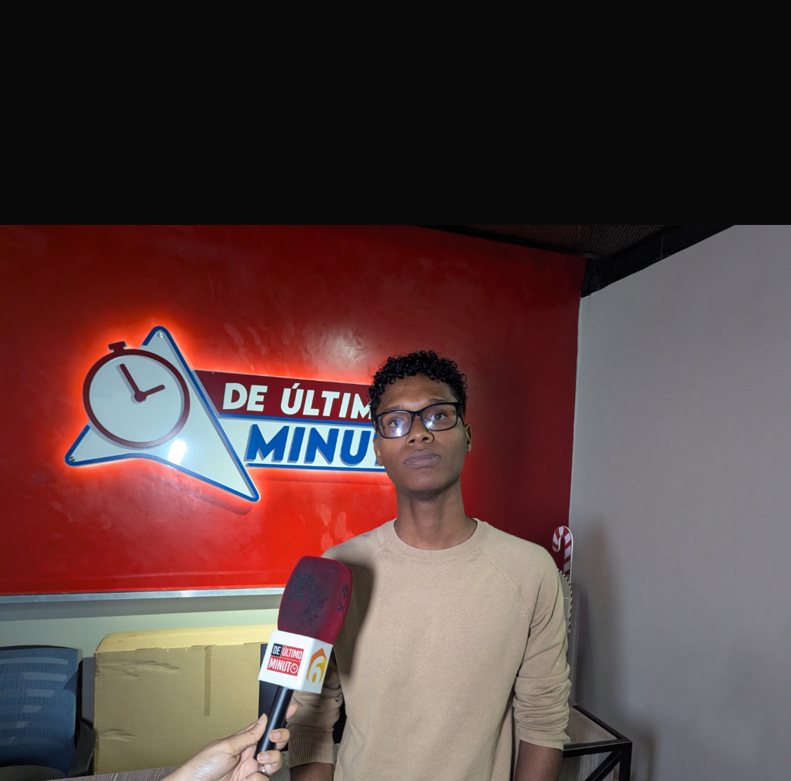 Hombre denuncia presunta estafa en financiamiento irregular de vehículo