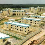 Supera los 900 el número de internos trasladados desde La Victoria hacia Las Parras