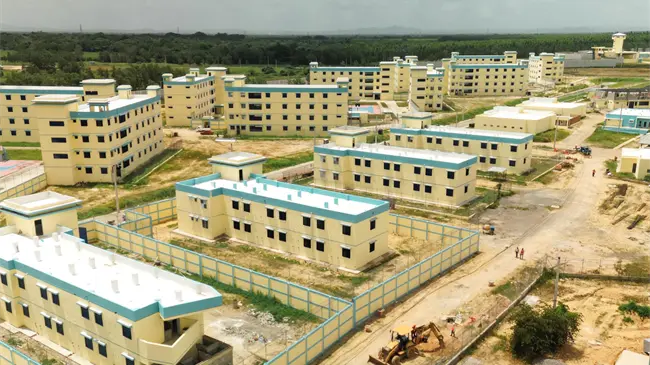 Supera los 900 el número de internos trasladados desde La Victoria hacia Las Parras