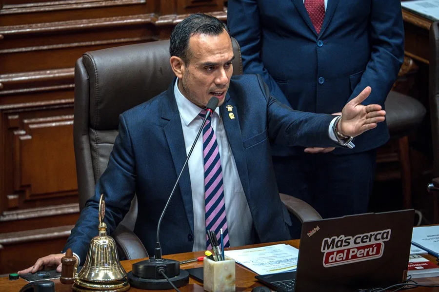 Perú convoca un consejo de ministros extraordinario para declarar fronteras en emergencia