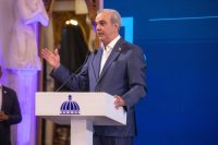 Abinader aclara sobrevuelo de avión militar en la frontera: “Es vigilancia rutinaria, lo hacemos todos los días”