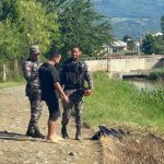 Encuentran recién nacido dentro de una mochila arrastrada por canal de riego de Cienfuegos de Santiago