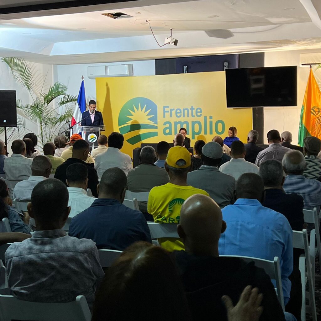 Frente Amplio realiza Conferencia Política por el 181 aniversario de la Constitución Dominicana