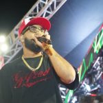 Jezzy "El Chef de los Versos" deslumbra con sus éxitos en el 2do concierto navideño de Reconocidos