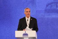 Abinader destaca liderazgo de RD en manufactura de equipos médicos y electrónicos