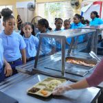 Almuerzo escolar aporta el 44% de los requerimientos dietéticos diarios de los estudiantes