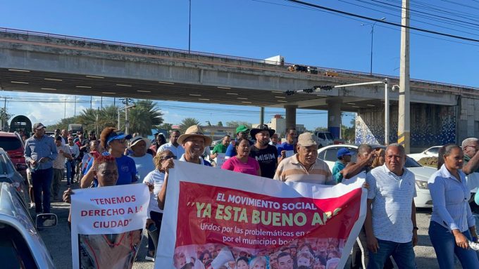 Protestan por ampliación de la Avenida Ecológica en Boca Chica