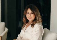 Mariam Delgado lanza el libro “Lleva tu caso a la Corte Celestial”, una guía espiritual para alcanzar justicia y libertad divina