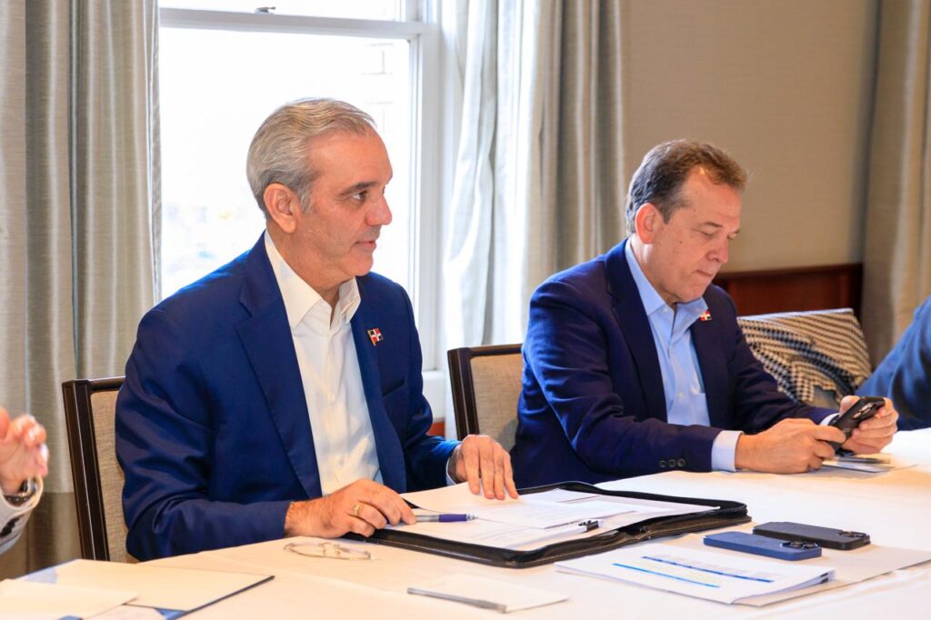 Abinader inicia visita de dos días en San José, California, donde participará en reunión anual de Semiconductores | 1 | Abinader inicia visita de dos días en San José, California, donde participará en reunión anual de Semiconductores - Noticias de hoy en República Dominicana | De Último Minuto