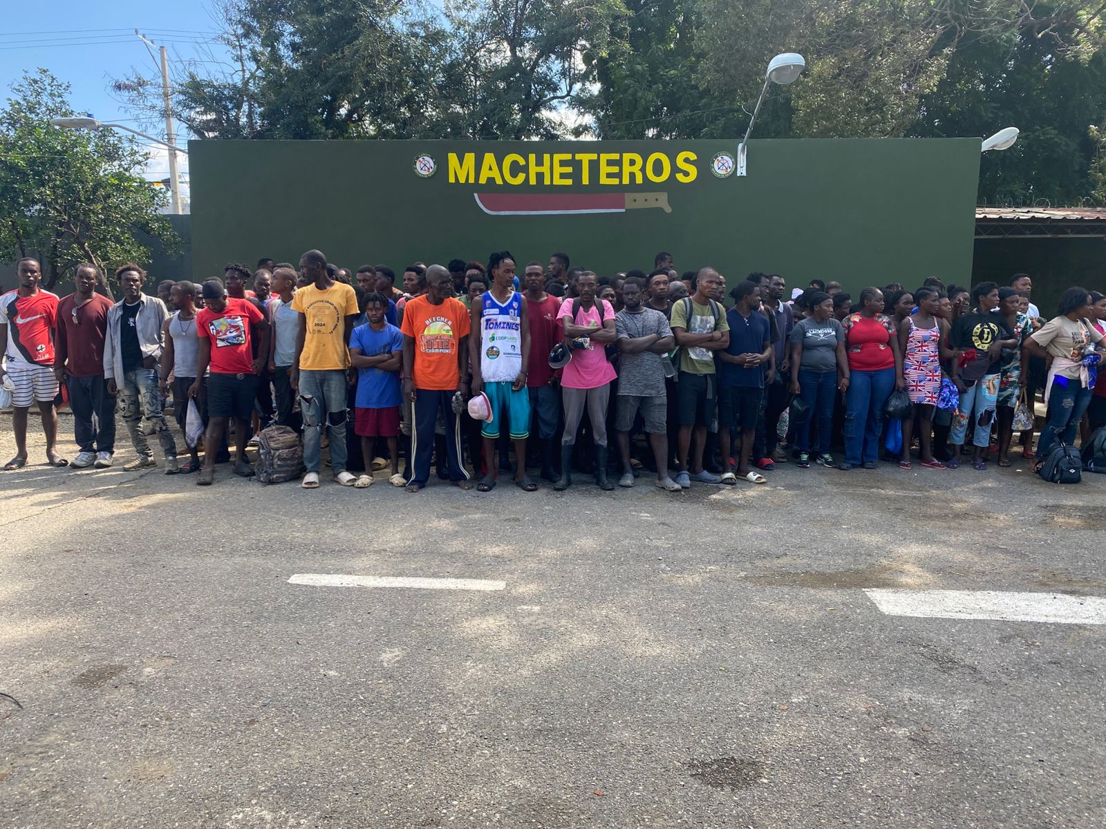 ERD intercepta a 130 ciudadanos haitianos en operativos realizados en Mao, Amina y Pueblo Nuevo