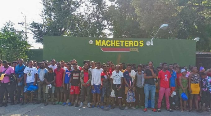 Detienen 153 haitianos indocumentados en Mao