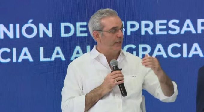 Presidente encara exigencias en Higüey: Acueducto, electricidad y obras urgentes