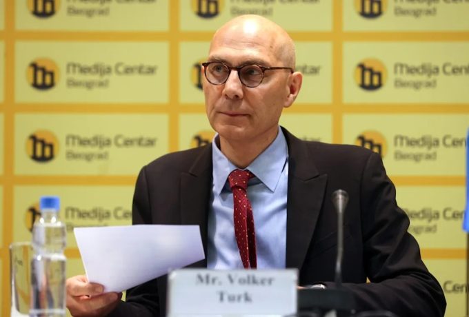 Jefe derechos humanos de ONU: la IA puede convertirse en "moderno monstruo de Frankestein"