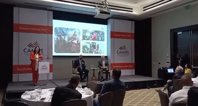 Sector minero lidera exportaciones con 51.9 % del total nacional