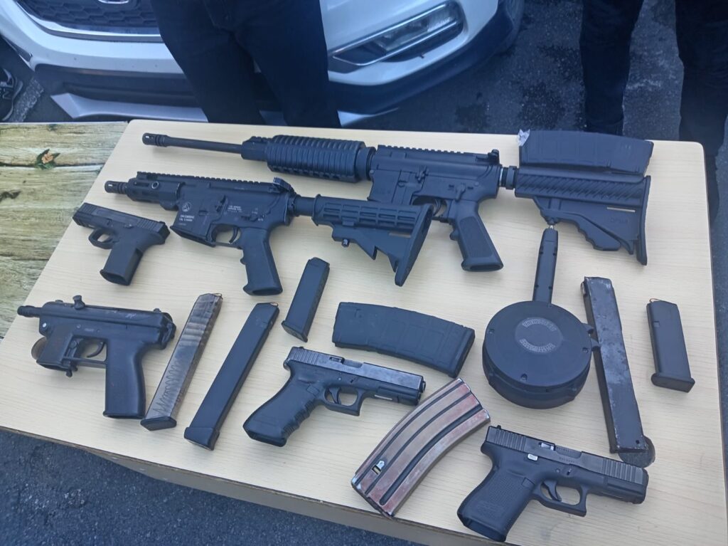 Liberan a “Deivi El Gordo”, implicado en red criminal y ocuparle armas de alto calibre | 2 | Liberan a “Deivi El Gordo”, implicado en red criminal y ocuparle armas de alto calibre - Noticias de hoy en República Dominicana | De Último Minuto