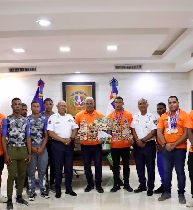 Dirección de Deportes de la PN reconoce gestión de Guzmán Peralta por logros en deporte institucional