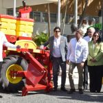 Presidente entrega maquinarias para eficientizar la producción de arroz
