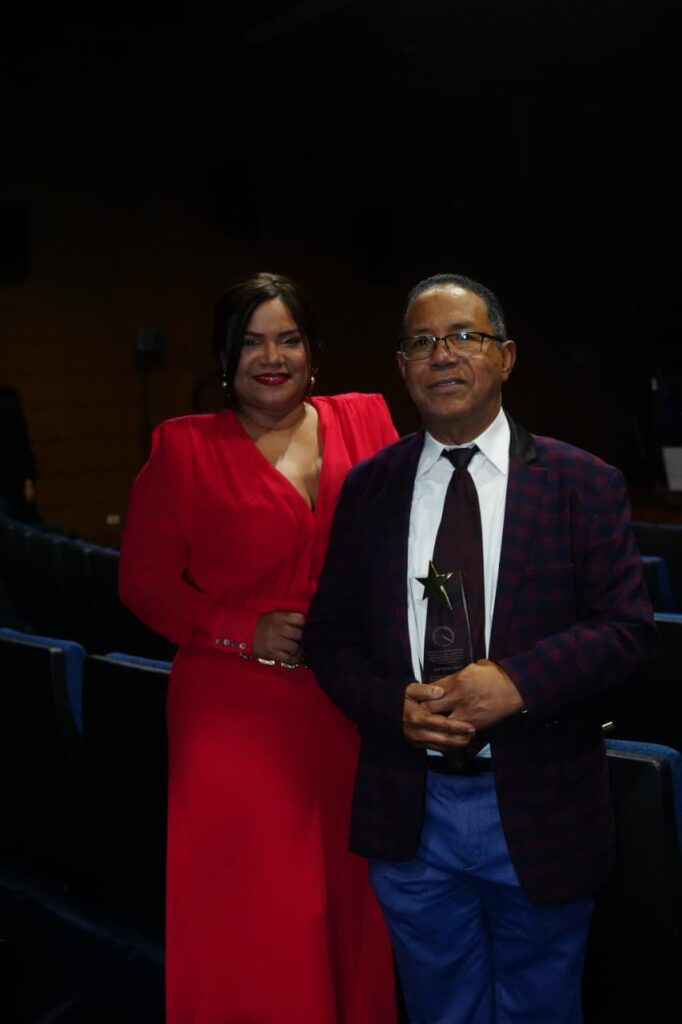 Celebran la octava edición del Premio Nacional de Periodismo Digital - Noticias de hoy en República Dominicana | De Último Minuto