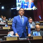 Diputado Francisco Villegas somete proyecto de ley para afiliación obligatoria de servidores públicos al SENASA
