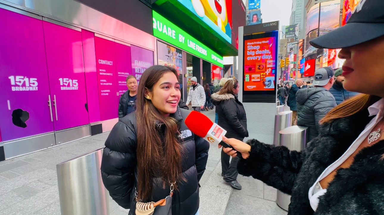 Latinos en Nueva York contagiados con la fiebre de La Casa de Alofoke