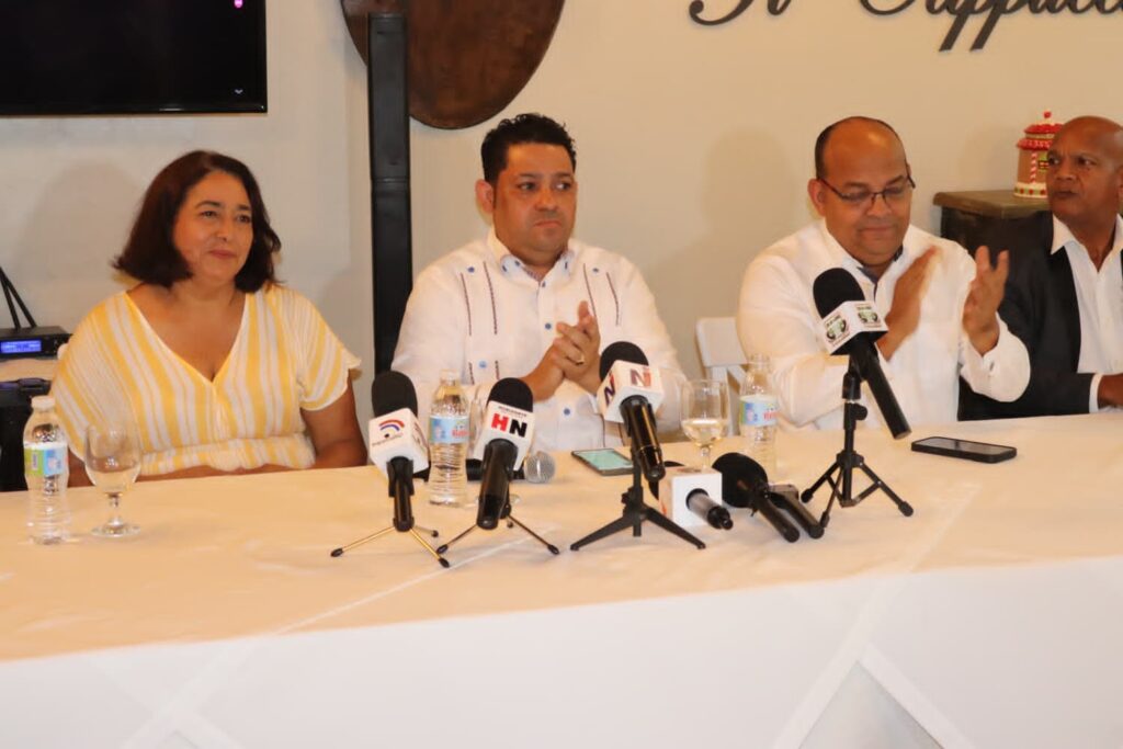 René Taveras presenta candidatura a la Secretaría General del PRM en el Distrito Nacional | 6 | René Taveras presenta candidatura a la Secretaría General del PRM en el Distrito Nacional - Noticias de hoy en República Dominicana | De Último Minuto