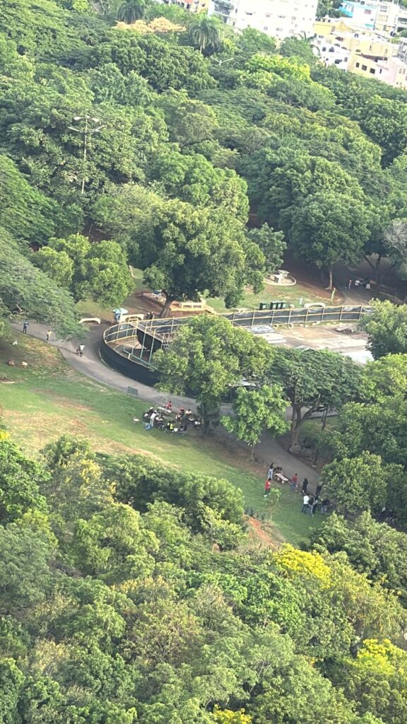 Jóvenes denuncian intento de desalojarlos de su única zona deportiva en El Mirador | 2 | Jóvenes denuncian intento de desalojarlos de su única zona deportiva en El Mirador - Noticias de hoy en República Dominicana | De Último Minuto