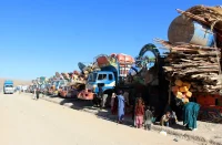 Afganistán al límite tras la llegada masiva de refugiados afganos desde Pakistán