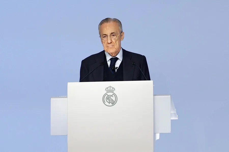 Florentino Pérez arremete contra Tebas y señala a Barça y al arbitraje en la Asamblea del Real Madrid