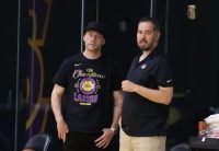 Lakers reestructuran su departamento de operaciones y despiden a Joey y Jesse Buss