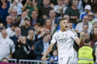 El PSG pide a Mbappé una indemnización de 180 millones por rechazar la oferta de traspaso