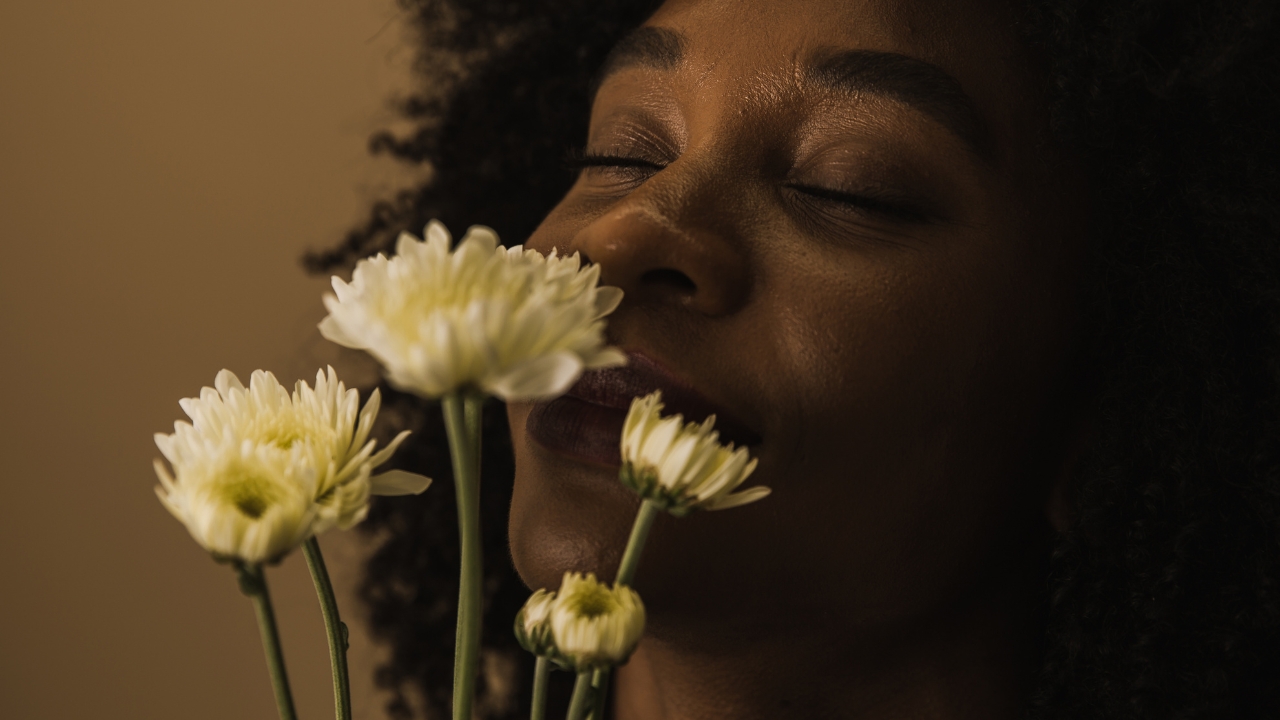 El olfato y la atracción: cuando tu sistema inmunológico elige por ti