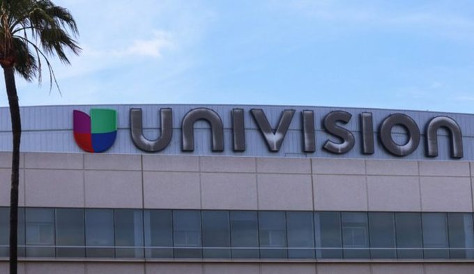 Univisión volverá a transmitirse por YouTube en EEUU tras una campaña de presión política