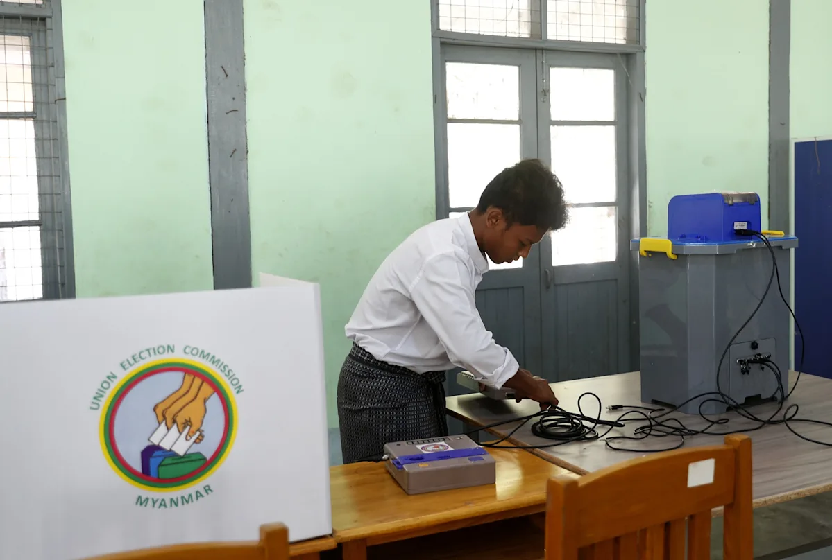 Birmania celebra elecciones en medio del conflicto armado y sin oposición prodemocrática