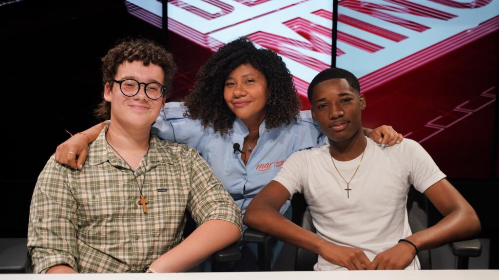 Yeyli y Fernando, los jóvenes dominicanos que brillaron en el intro del concierto de Bad Bunny en RD - Noticias de hoy en República Dominicana | De Último Minuto