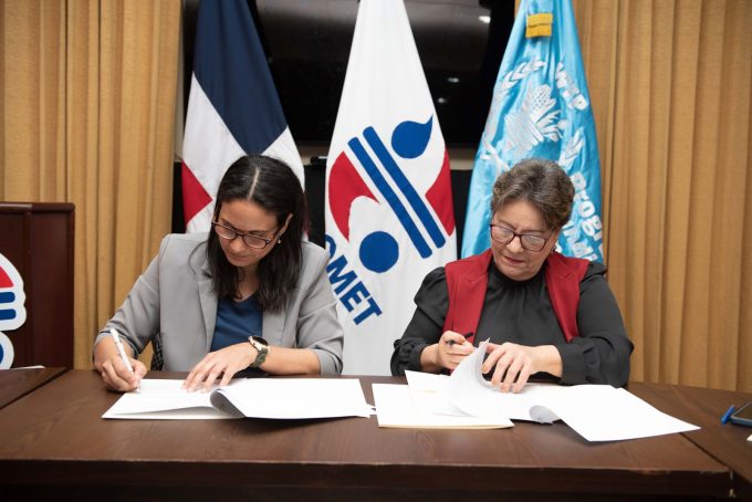 Indomet y PMA firman acuerdo para fortalecer las alertas tempranas y la seguridad alimentaria en RD