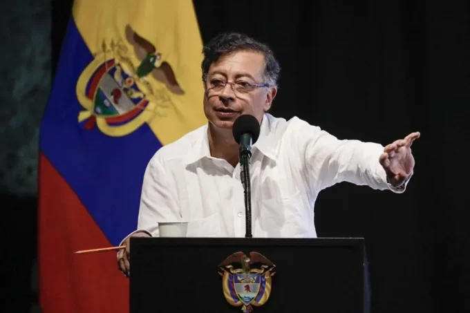 El abogado de Petro asume la defensa de la familia del pescador colombiano «asesinado» por EE.UU.