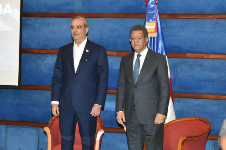 Abinader afirma que críticas de Leonel Fernández confirman fortaleza democrática del país