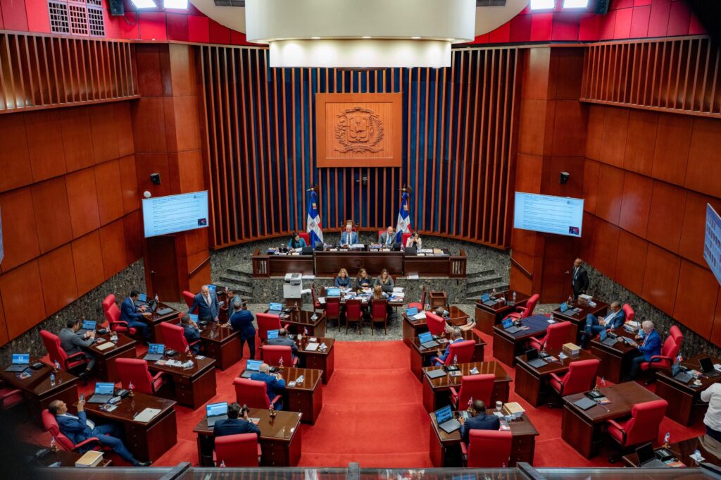 Diputados aprueban límites a prisión preventiva y duración de juicios