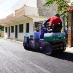 Asfaltan calles de Macao y La Ceiba como parte de Plan Vial Municipal