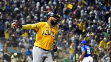 Águilas mantienen dominio y Jerar Encarnación guía triunfo 4-2 sobre el Licey